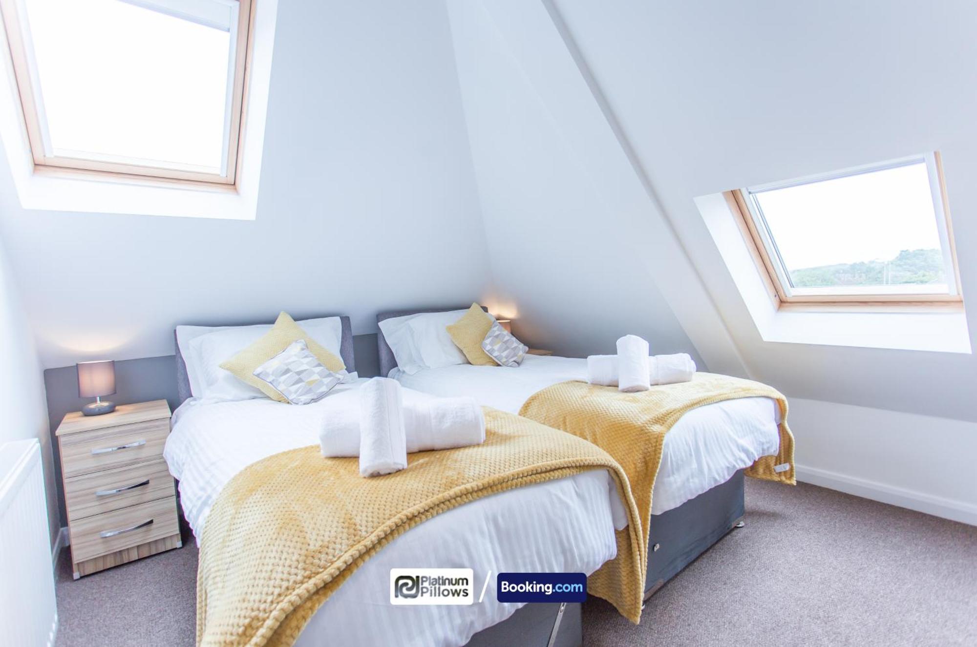 Modern Oxford 2 Bedroom Apartments, Families & Contractor Accommodation, Near John Radcliffe Hospital Exterior foto